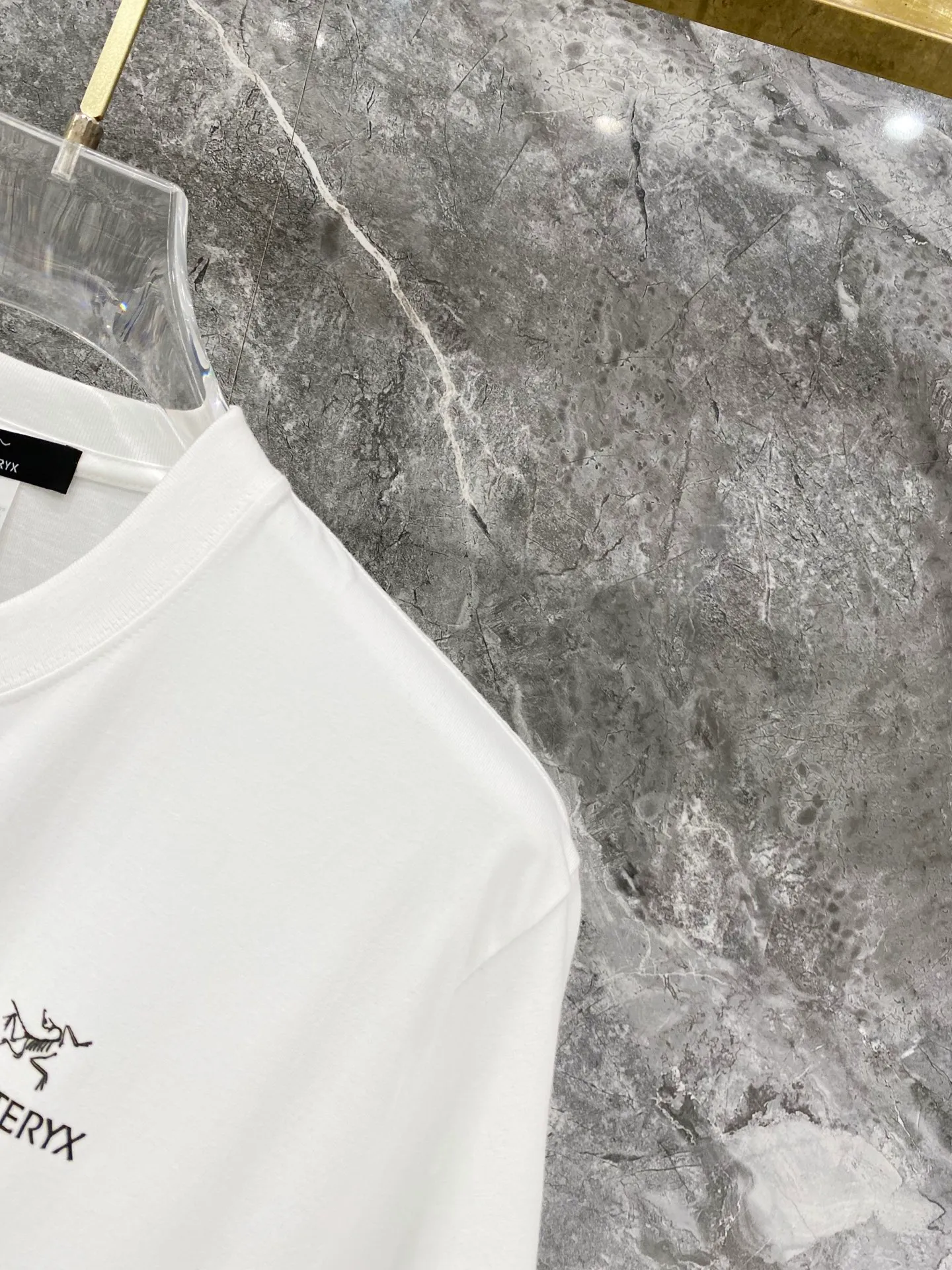 （ ）Classic logo ， Quality Original ， ， ， Premium 。 ！ Sizes: M-3XL : g